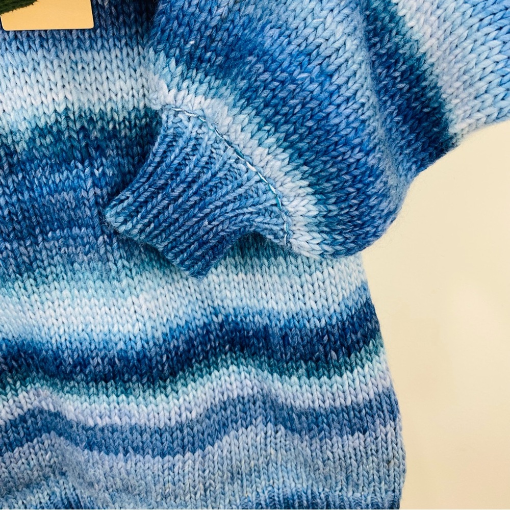 Halogen Knit Sweater Womens Small Striped Blue V Neck Long Sleeve Pullover Relax - Picture 8 of 8